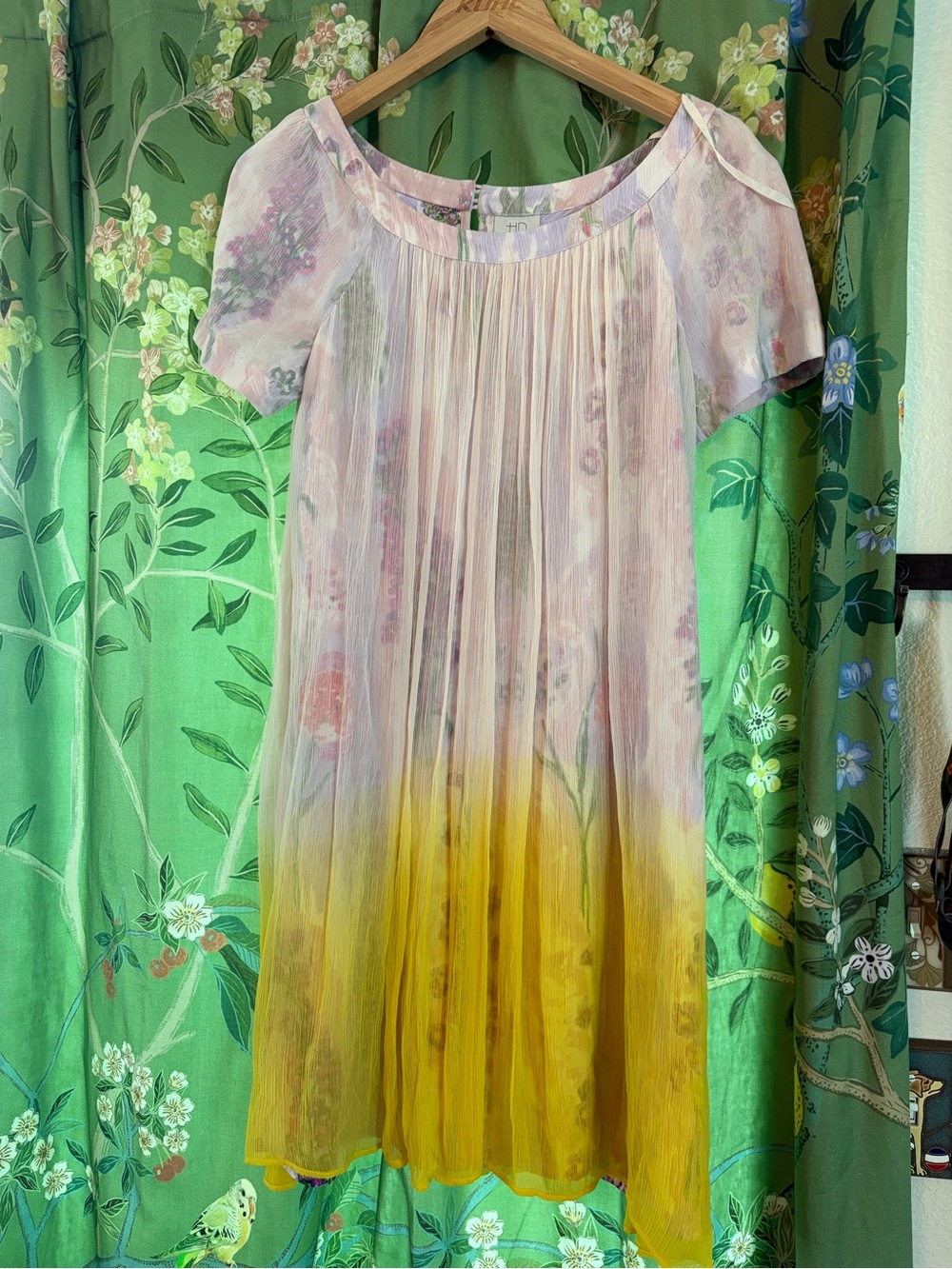 HD in Paris Pink to Yellow Ombre Floral Pleated Short-Sleeve Dress